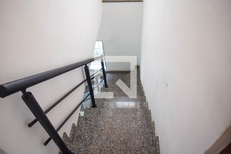 Escada de casa à venda com 3 quartos, 170m² em Penha de França, São Paulo