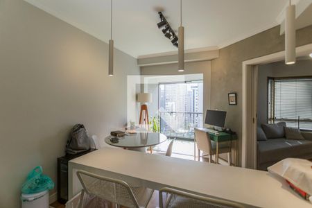 Sala/Cozinha de apartamento à venda com 2 quartos, 51m² em Itaim Bibi, São Paulo