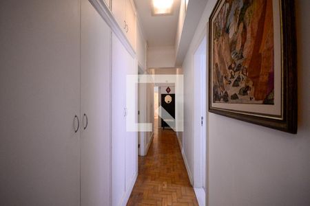 Corredor  de apartamento à venda com 3 quartos, 179m² em Aclimação, São Paulo