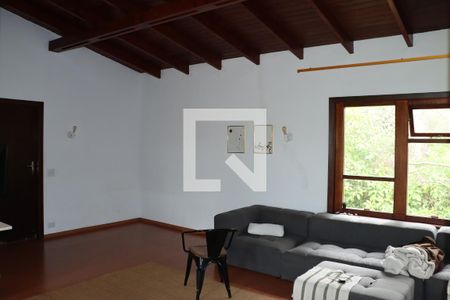 Sala de casa de condomínio para alugar com 3 quartos, 3824m² em Vila Santo Antônio, Cotia