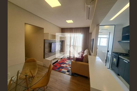 Sala de apartamento para alugar com 2 quartos, 52m² em Umuarama, Osasco