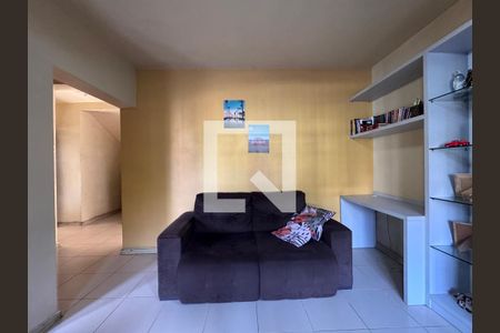 Sala de casa à venda com 3 quartos, 178m² em Campestre, São Leopoldo