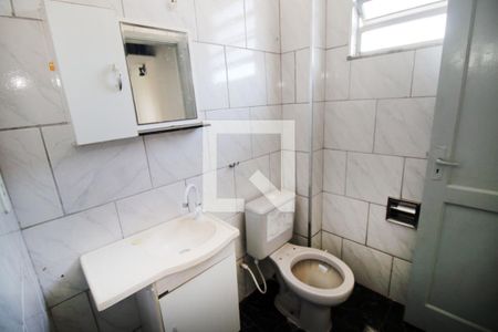 Banheiro de apartamento para alugar com 1 quarto, 36m² em Olaria, Rio de Janeiro