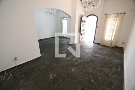 Sala de casa à venda com 4 quartos, 157m² em Vila Iza, Campinas