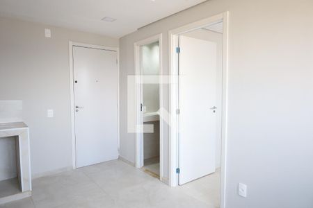 Sala de apartamento para alugar com 2 quartos, 33m² em Veleiros, São Paulo