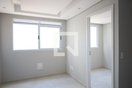 Sala de apartamento para alugar com 2 quartos, 33m² em Veleiros, São Paulo