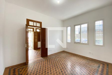 Sala  de casa à venda com 5 quartos, 300m² em Carlos Prates, Belo Horizonte