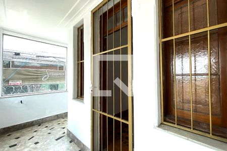 Varanda de casa à venda com 5 quartos, 300m² em Carlos Prates, Belo Horizonte
