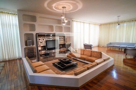 Casa à venda com 4 quartos, 463m² em Vila Assunção, Santo André