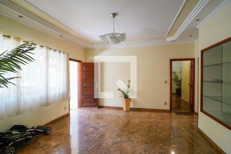 Casa à venda com 4 quartos, 463m² em Vila Assunção, Santo André