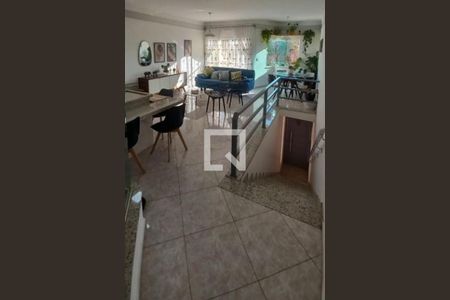 Casa à venda com 3 quartos, 238m² em Paraíso, Santo André