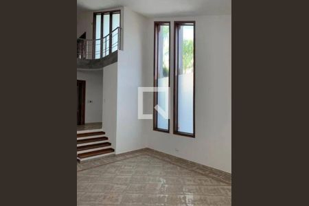 Casa à venda com 3 quartos, 428m² em Vila Scarpelli, Santo André