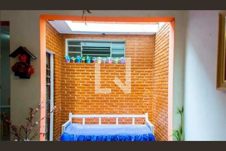 Casa à venda com 3 quartos, 206m² em Santa Maria, Santo André