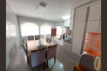 Casa à venda com 3 quartos, 212m² em Vila Alzira, Santo André