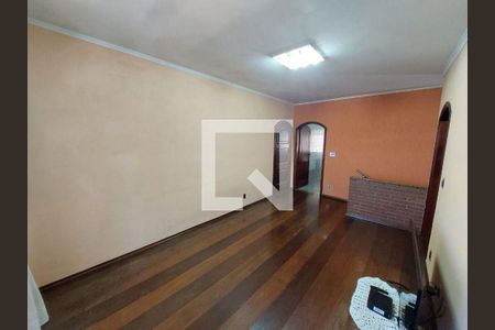 Casa à venda com 3 quartos, 212m² em Vila Alzira, Santo André