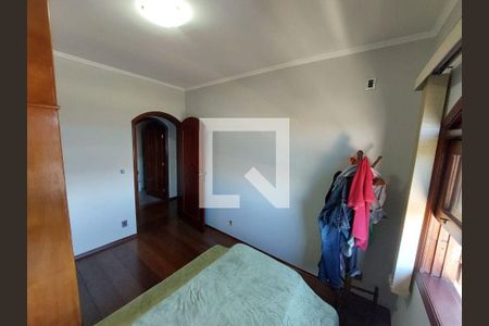 Casa à venda com 3 quartos, 212m² em Vila Alzira, Santo André