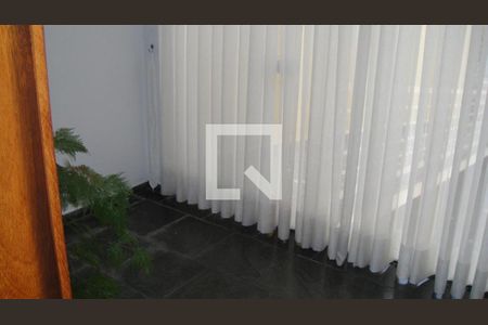 Casa à venda com 4 quartos, 500m² em Campestre, Santo André