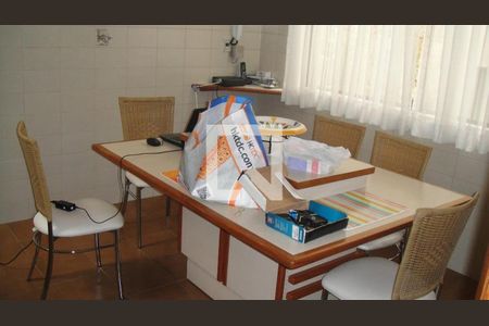 Casa à venda com 4 quartos, 500m² em Campestre, Santo André