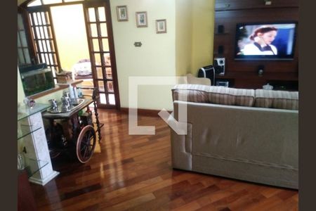 Casa à venda com 3 quartos, 268m² em Vila Alice, Santo André