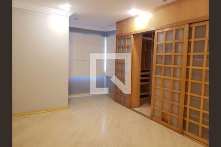 Casa à venda com 3 quartos, 196m² em Vila Scarpelli, Santo André