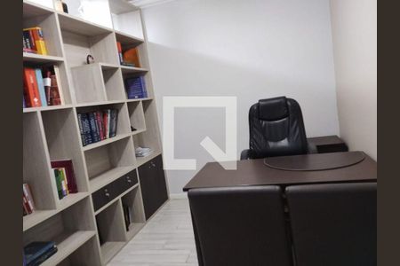 Casa à venda com 3 quartos, 217m² em Vila Scarpelli, Santo André