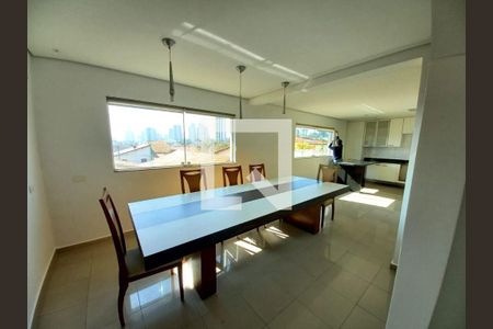 Casa à venda com 5 quartos, 333m² em Santa Maria, Santo André