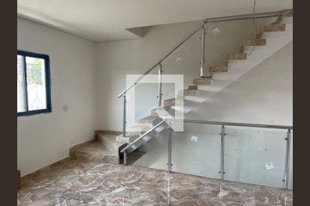 Casa à venda com 2 quartos, 117m² em Vila Pires, Santo André