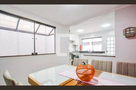 Casa à venda com 2 quartos, 214m² em Vila Assunção, Santo André