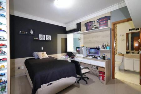 Casa à venda com 3 quartos, 229m² em Vila Scarpelli, Santo André