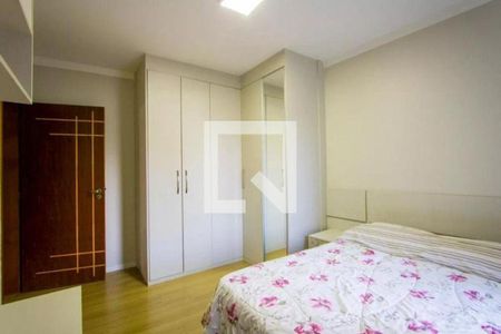 Casa à venda com 3 quartos, 212m² em Vila Assunção, Santo André