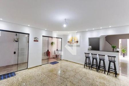 Casa à venda com 3 quartos, 260m² em Vila Metalúrgica, Santo André