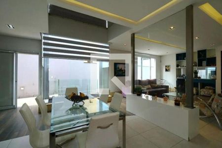 Casa à venda com 4 quartos, 357m² em Vila Vitória, Santo André