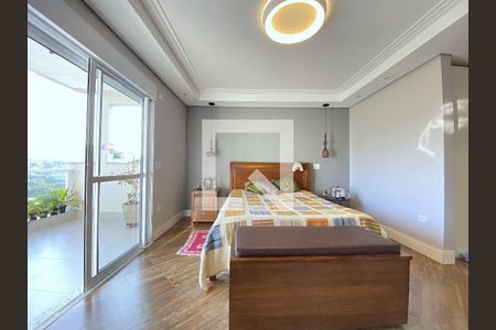 Casa à venda com 3 quartos, 309m² em Vila Eldizia, Santo André