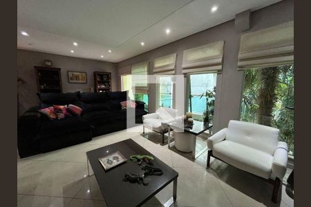 Casa à venda com 4 quartos, 442m² em Vila Floresta, Santo André