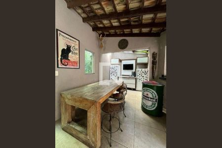 Casa à venda com 4 quartos, 442m² em Vila Floresta, Santo André