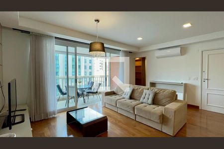 Sala de TV de apartamento para alugar com 2 quartos, 112m² em Jardim Paulista, São Paulo