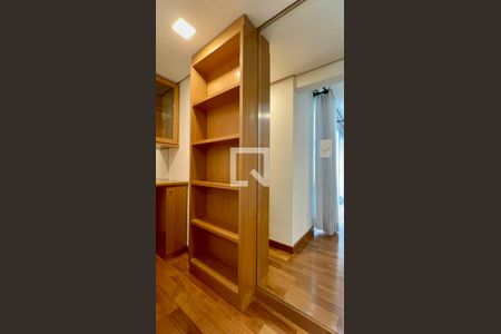 Detalhe da sala de apartamento para alugar com 2 quartos, 112m² em Jardim Paulista, São Paulo