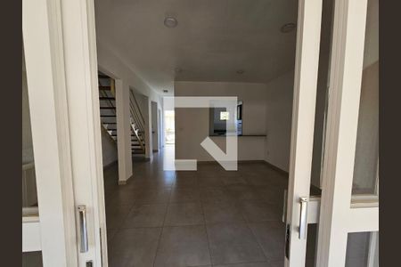 Sala de casa de condomínio para alugar com 3 quartos, 110m² em Medeiros, Jundiaí