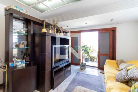 Sala de Estar de casa à venda com 3 quartos, 300m² em Parada Inglesa, São Paulo