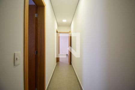 Corredor de casa de condomínio para alugar com 2 quartos, 60m² em Vila Gomes Cardim, São Paulo