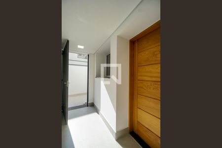 Hall de entrada de casa de condomínio para alugar com 1 quarto, 35m² em Vila Gomes Cardim, São Paulo