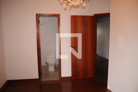 Suíte 1 de apartamento para alugar com 2 quartos, 195m² em Higienópolis, São Paulo