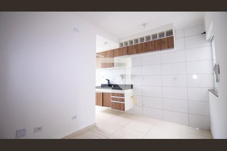 Sala/Cozinha de apartamento para alugar com 2 quartos, 43m² em Jardim Santa Adelia, São Paulo