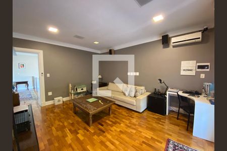 Sala 2 de casa à venda com 6 quartos, 486m² em Pacaembu, São Paulo