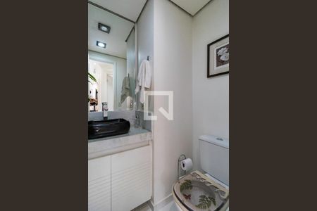 Banheiro de apartamento à venda com 2 quartos, 64m² em Vila Suzana, São Paulo