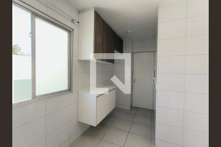 Cozinha de apartamento para alugar com 2 quartos, 53m² em Jardim Tamoio, Jundiaí