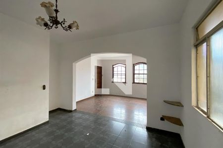 Sala de casa para alugar com 4 quartos, 382m² em São João Batista, Belo Horizonte