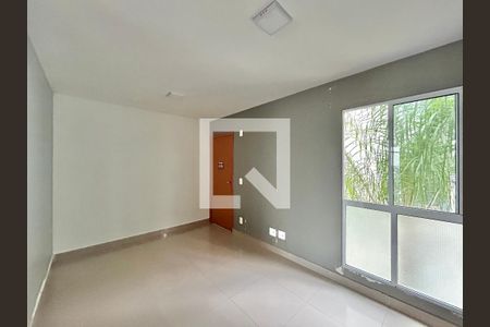 Sala de apartamento à venda com 2 quartos, 40m² em Canudos, Novo Hamburgo