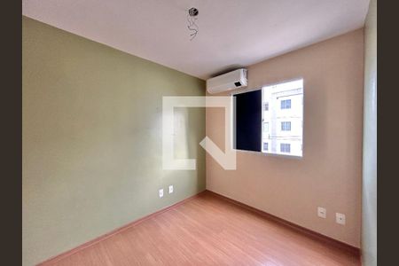 Quarto 2  de apartamento à venda com 2 quartos, 40m² em Canudos, Novo Hamburgo