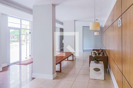 Hall de entrada de apartamento à venda com 3 quartos, 88m² em Vila Polopoli, São Paulo